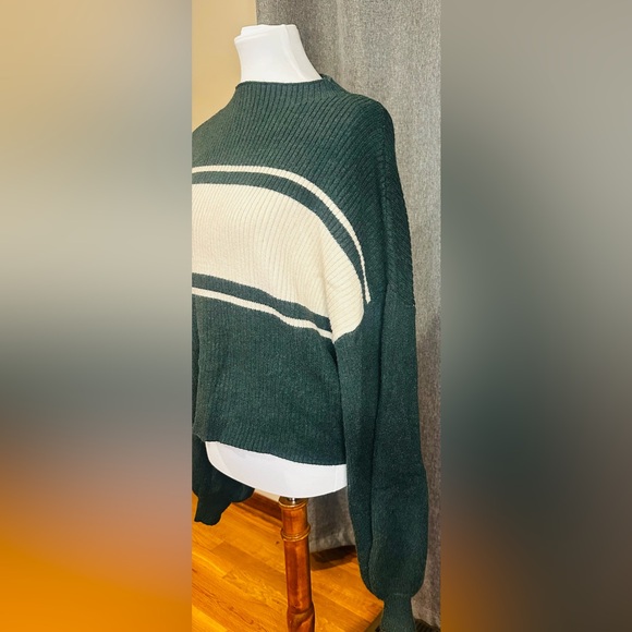 Gilli Dark Green and Cream Turtleneck Sweater Sz Medium - Picture 4 of 11